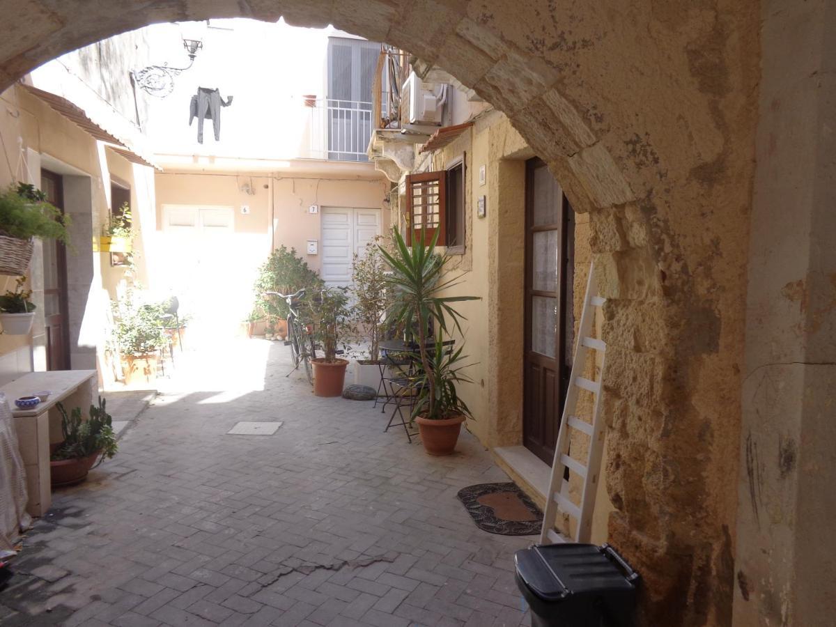 Casa Gaia Ortigia Holiday Home Syracuse Exterior photo